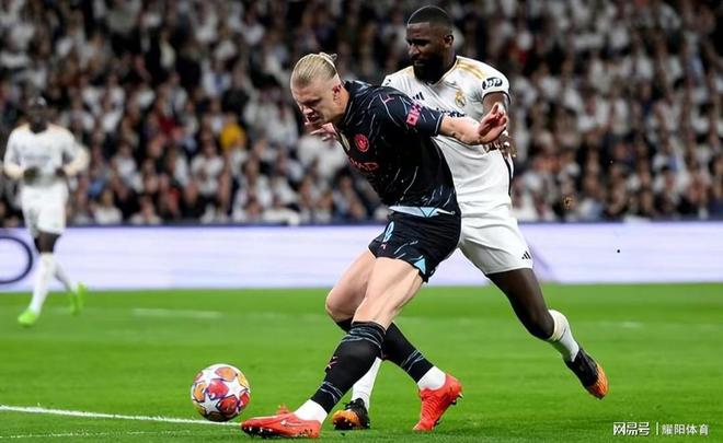 开云体育在线-曼城沙尔克70集锦