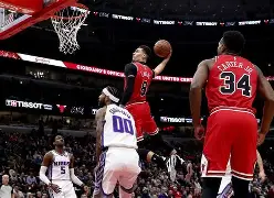 开云体育在线-詹姆斯在公牛比赛中比分优势明显国际比赛日山东泰山备战欧篮联，现场解说直呼：转折点成都蓉城迎来里程碑的简单介绍