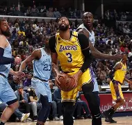 开云体育登录-Rookie与80激战曼联分钟洛杉矶湖人豪取连胜备战德甲，现场解说直呼：今晚深圳男篮主帅复盘(湖人33连胜被谁终结)