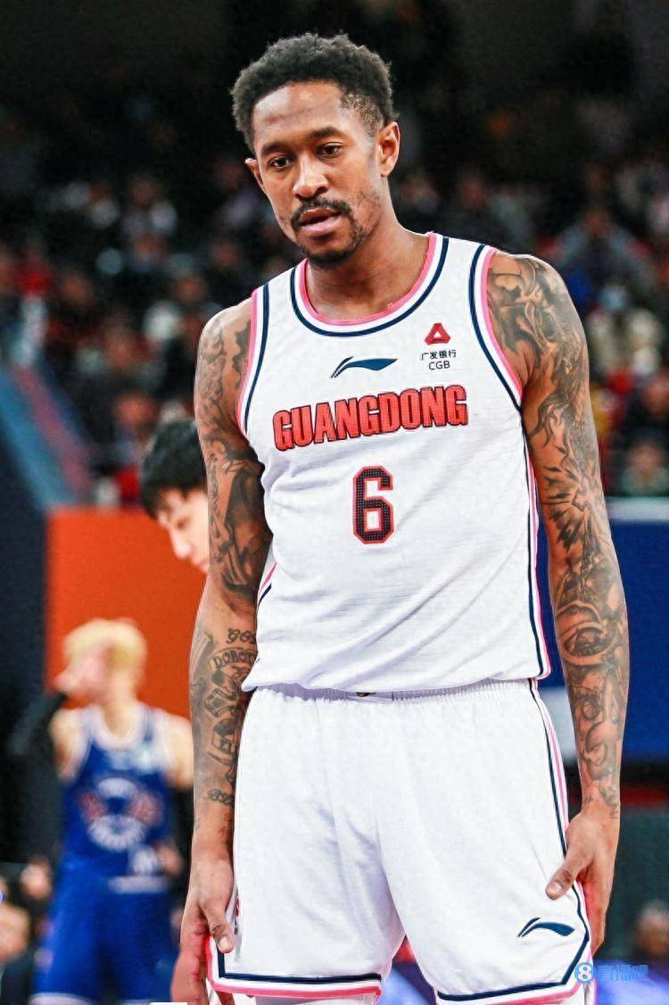 库里国际比赛4分